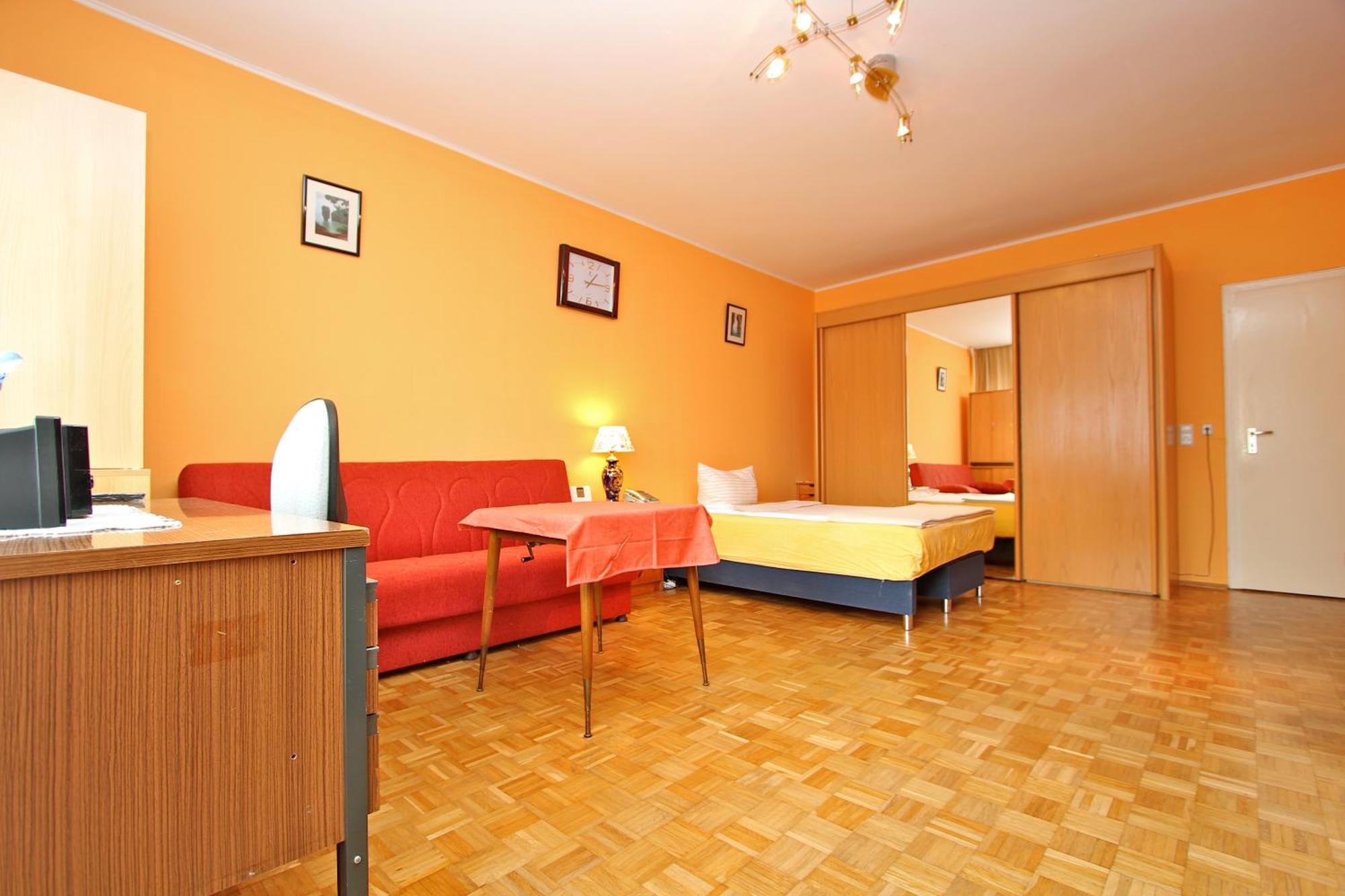 Private Apartments Near Exhibition Center Hannover Luaran gambar